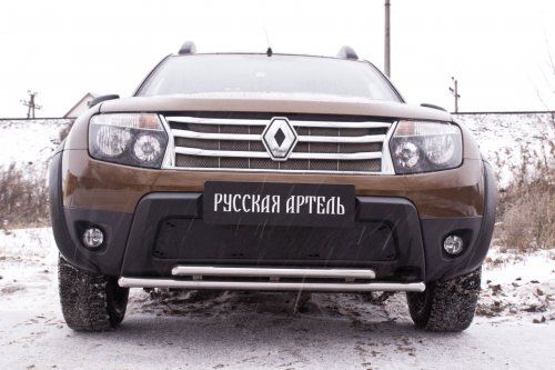 Зимняя заглушка решетки переднего бампера (без ДХО и без обвеса) для Renault Duster (2010-2014) - 1