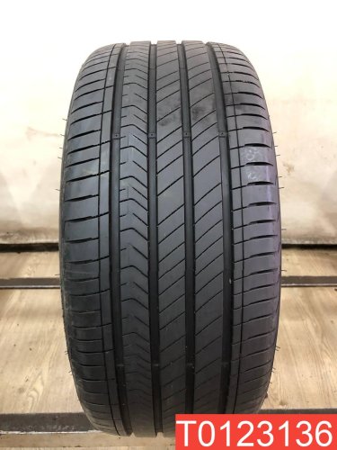 Kumho Majesty 9 Solus TA91 245/45 R17 99W  - 1
