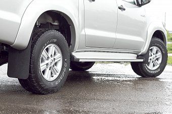Брызговики (ПНД - полиэтилен) компл. - 4 шт. для Toyota Hilux (2013-2015)